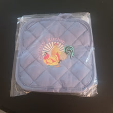 Load image into Gallery viewer, Country Kitchen Theme Chickens and Roosters, Pot Holders